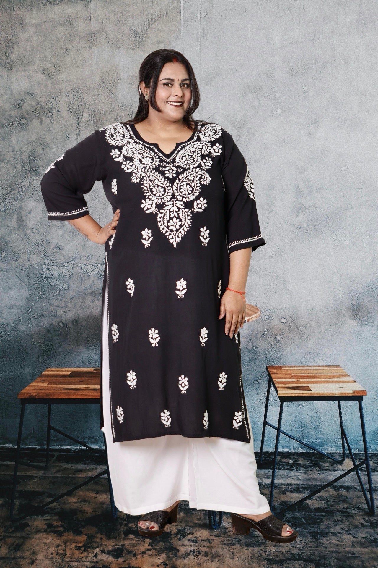 Plus Size Chikankari Kurti – MyPlusFashion - Main Image