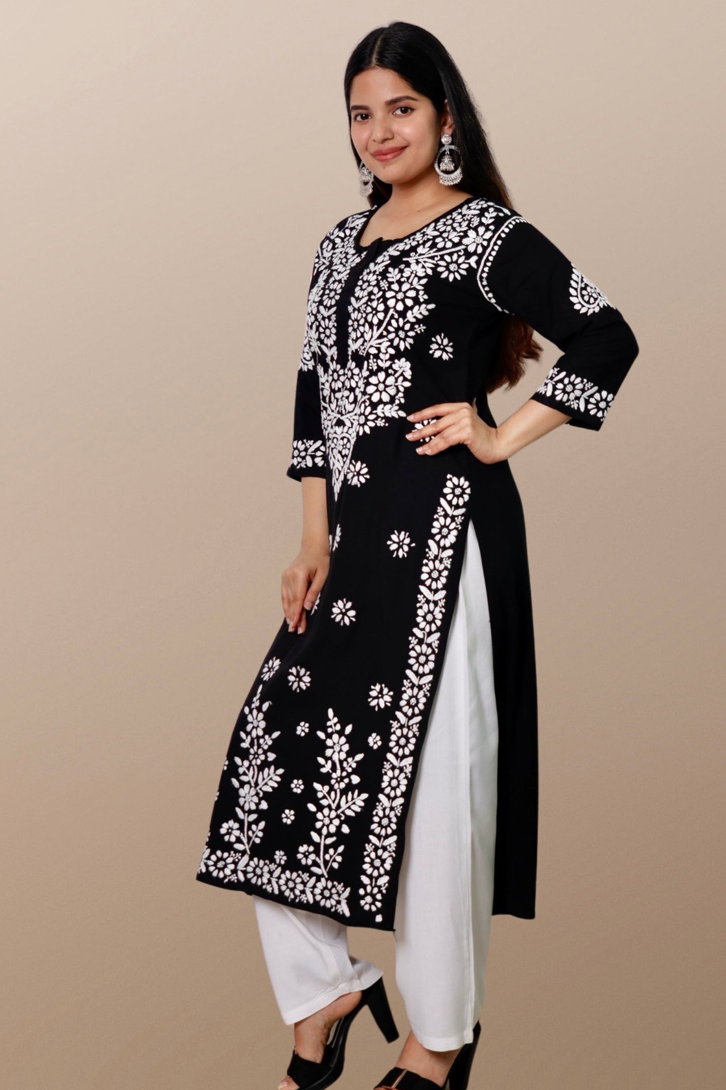 Hand Embroidered Lucknowi Chikankari Kurta Black