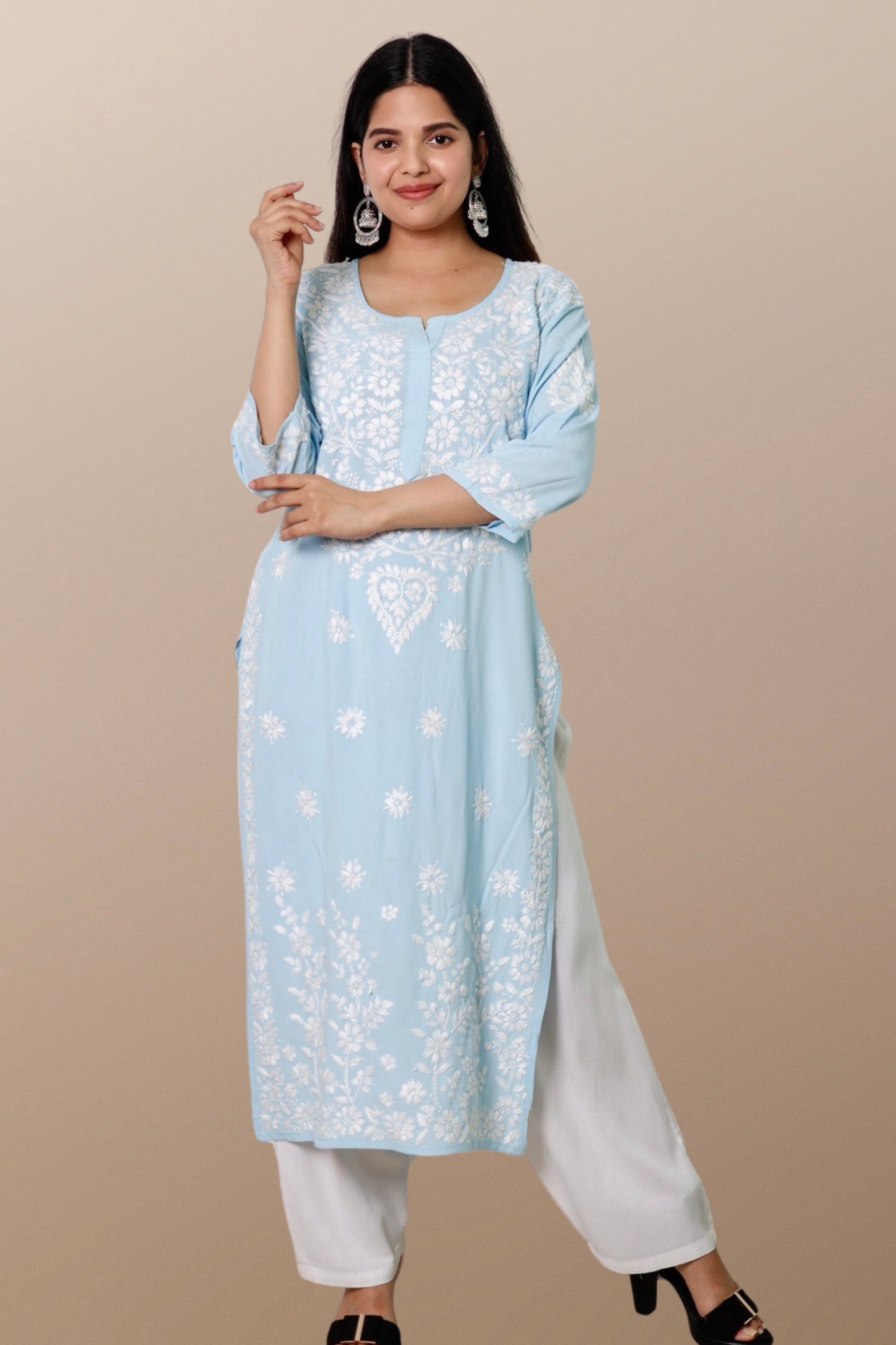 Hand Embroidered Lucknowi Chikankari Kurta Blue