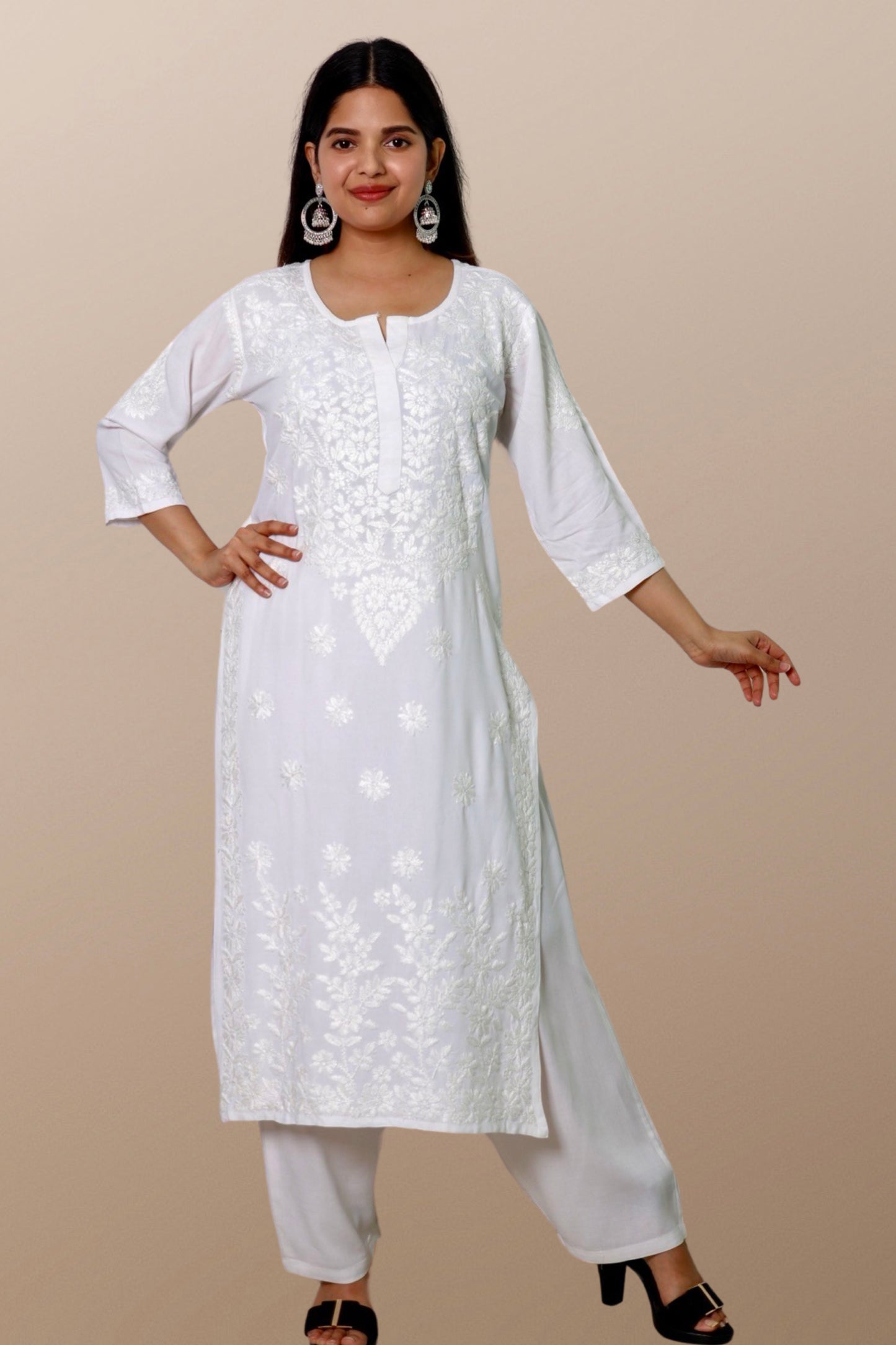 Hand Embroidered Lucknowi Chikankari Kurta White