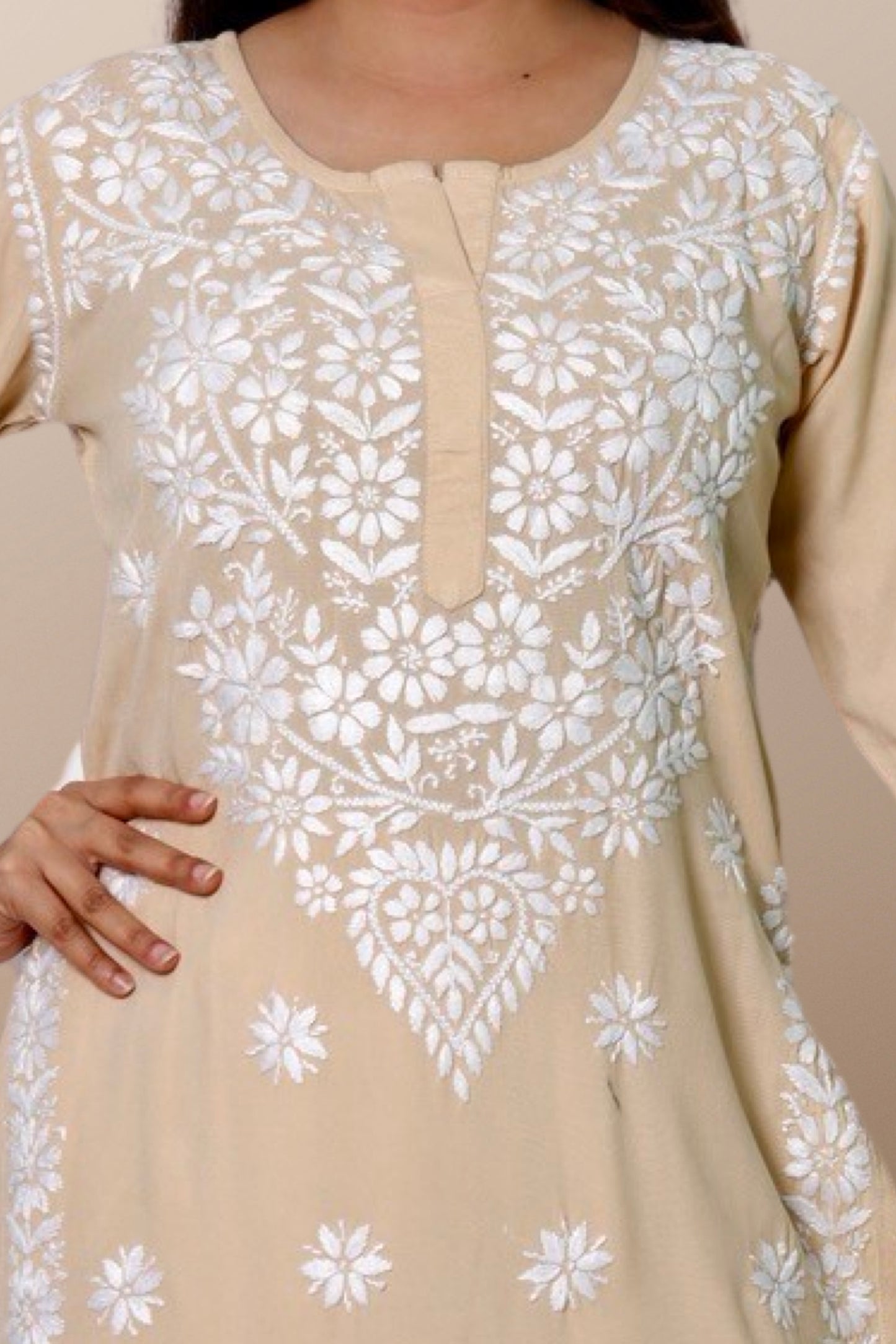 Hand Embroidered Lucknowi Chikankari Kurta